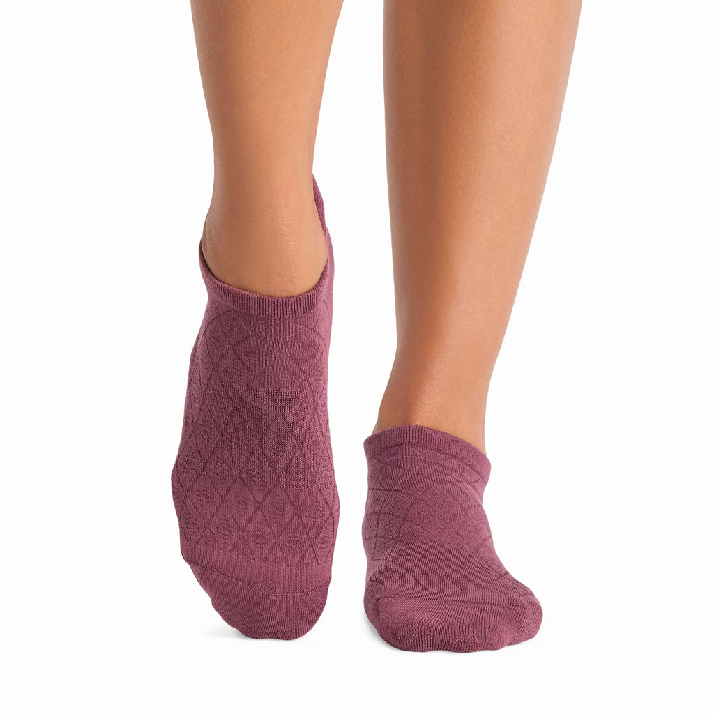 Tavi Grip Savvy Socks in Bordeaux – worn on feet, front view