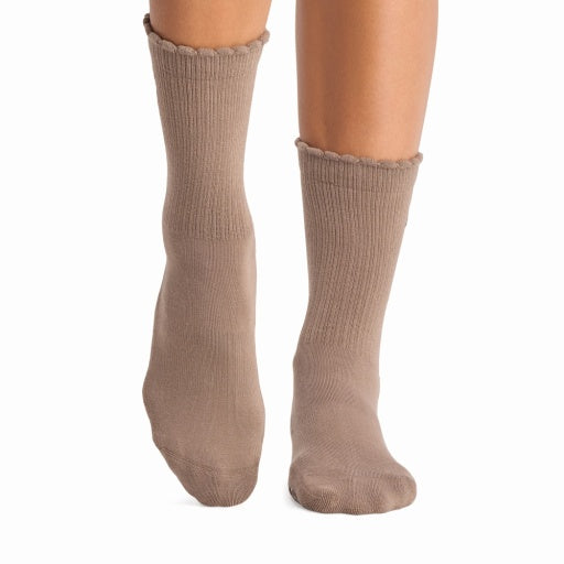 Tavi Grip Kalea Scallop Socks in Pebble – worn on feet, front view