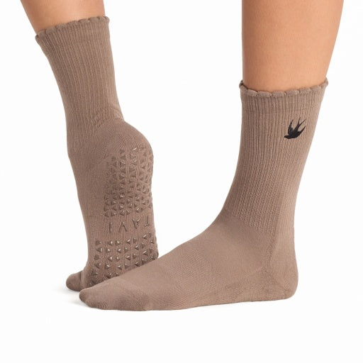 Tavi Grip Kalea Scallop Socks in Pebble – worn on feet, side view