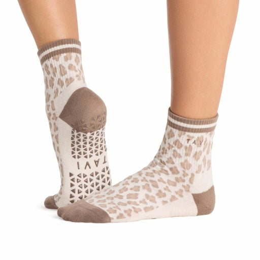 Tavi Grip Aria Stripe Socks in Leopard sand – worn on feet, side view