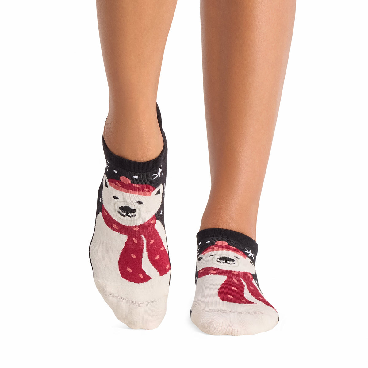 Tavi Grip Savvy Socks in Cozy bear – worn on feet, front view